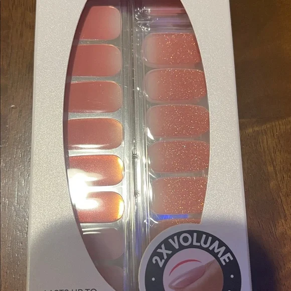 Dashing Diva Nail Strips - Picture 2 of 3